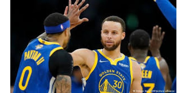 Golden State Warriorsi pobjeđuju kod kuće protiv Los Angeles Clippersa